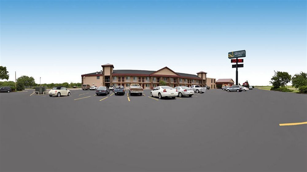 Quality Inn & Suites Ogallala Exterior foto